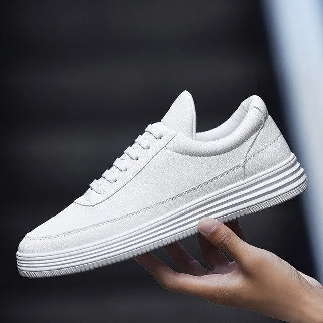 Men Sneakers Soft Leather Casual Shoes Flat Fashion Brand Sneakers