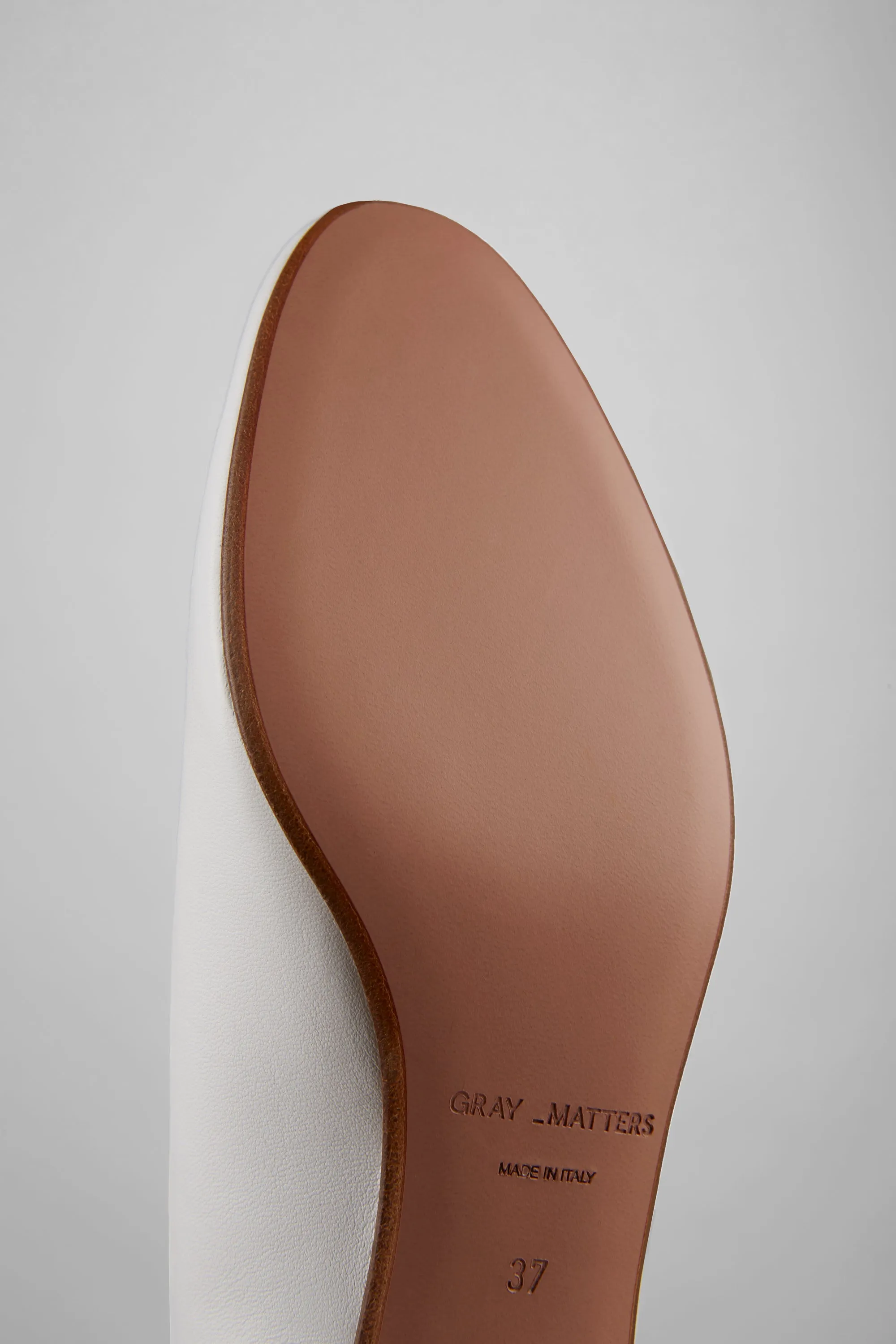 Mildred Piccola in Bianco Grigio