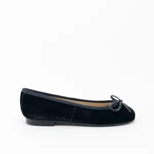 Minimalist Flats