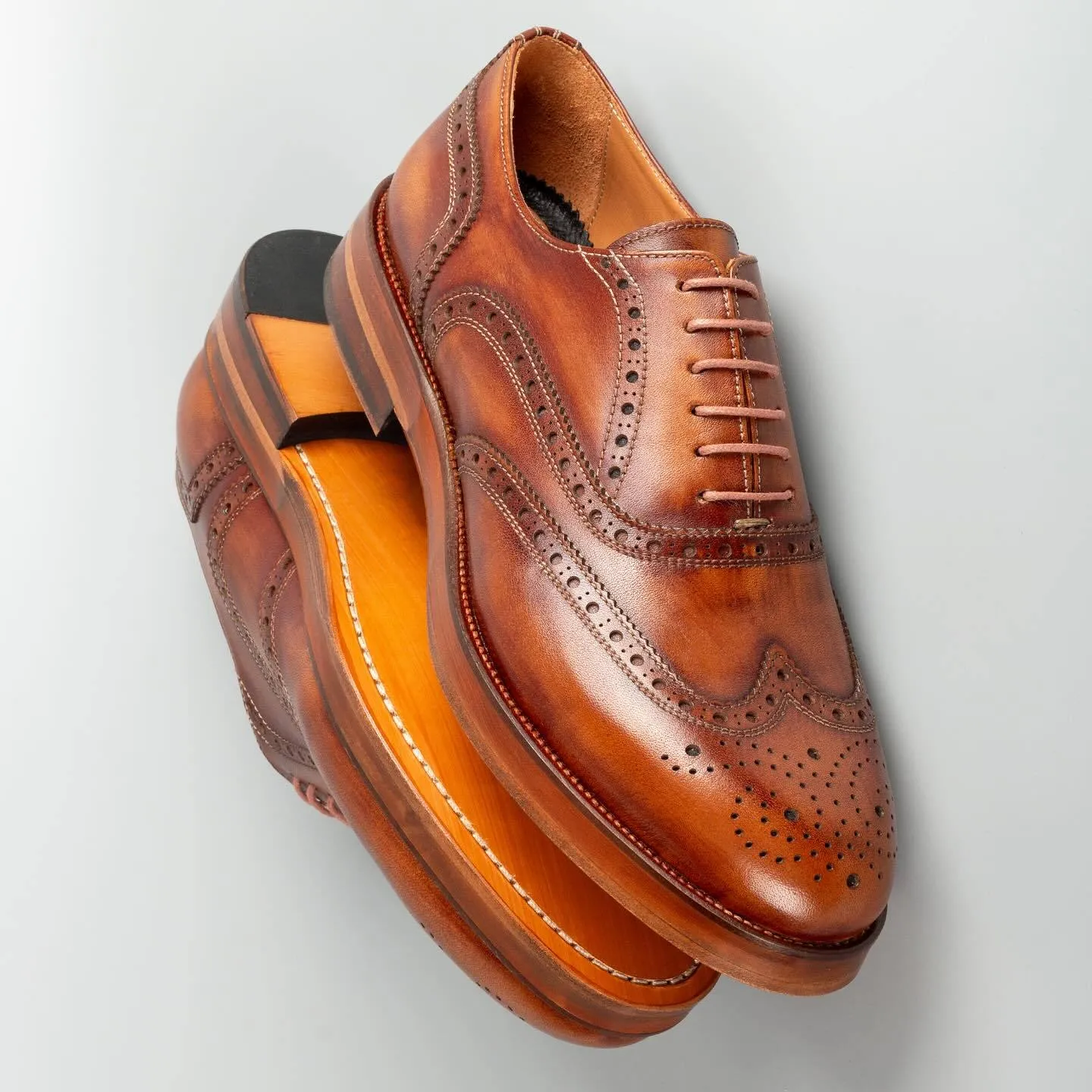 Vintage Handmade Genuine Leather Business Formal Brogues
